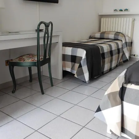 3per3 Bed & Breakfast 3*